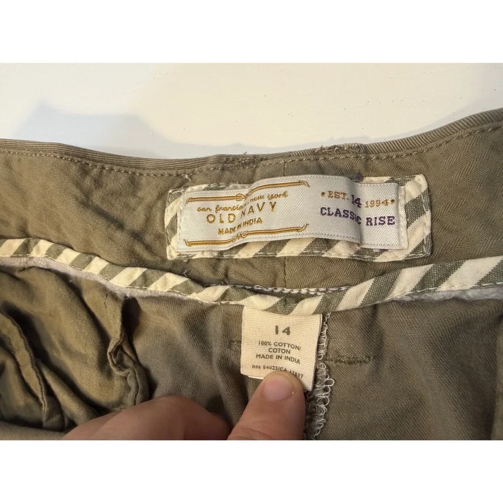 Old Navy Womens Classic Rise Chino Shorts Olive Green Cotton Twill Size 14